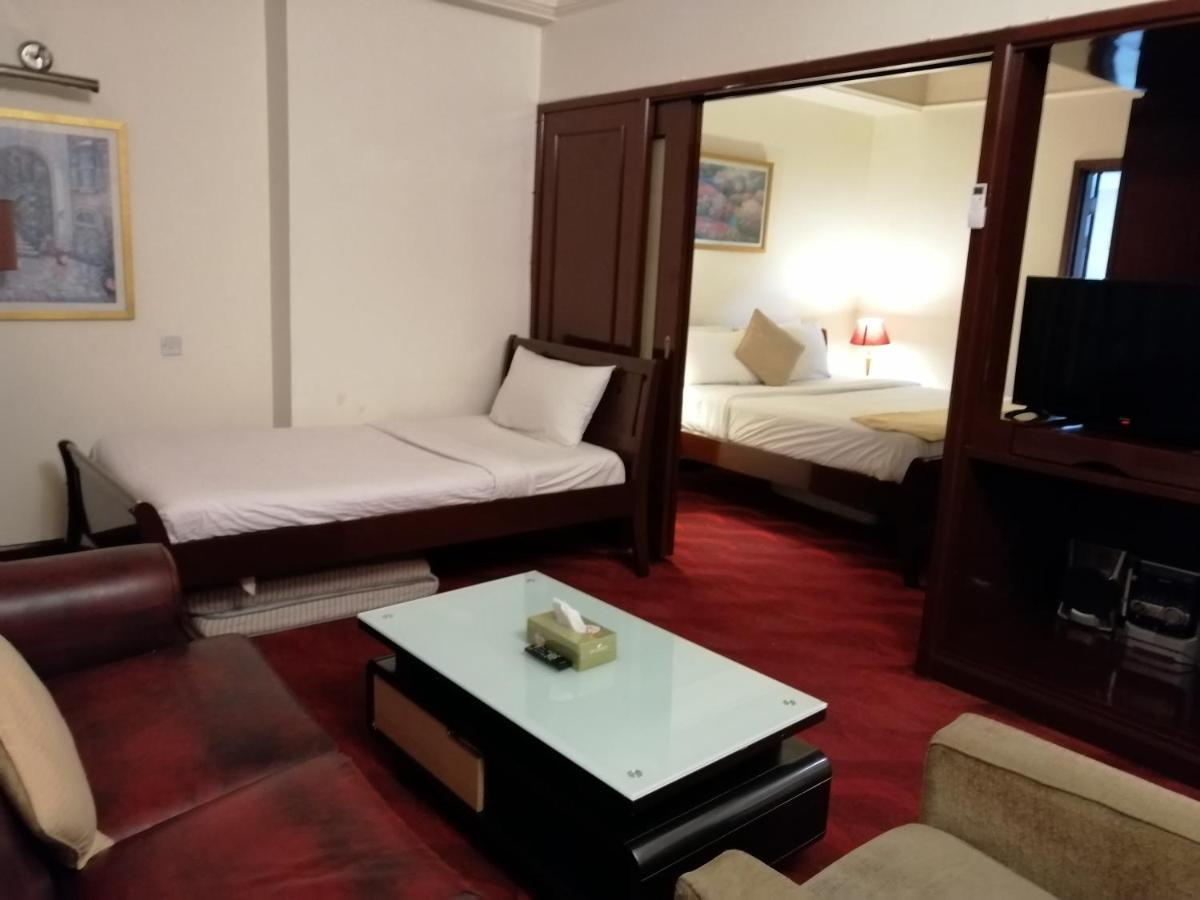 Kl Landmark Apartment At Berjay Times Square 吉隆坡 外观 照片